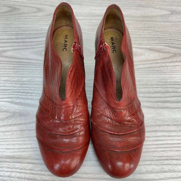 Marc Soft Walk Shoes WMNS 41 US 10.5 Red Leather Pleated Side Zipper Block Heel - Picture 2 of 10